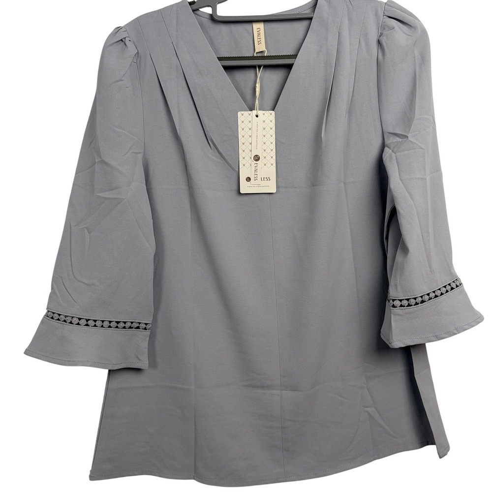 Evaless‎ 3/4 Sleeve Blouse Size M Grey Excellent